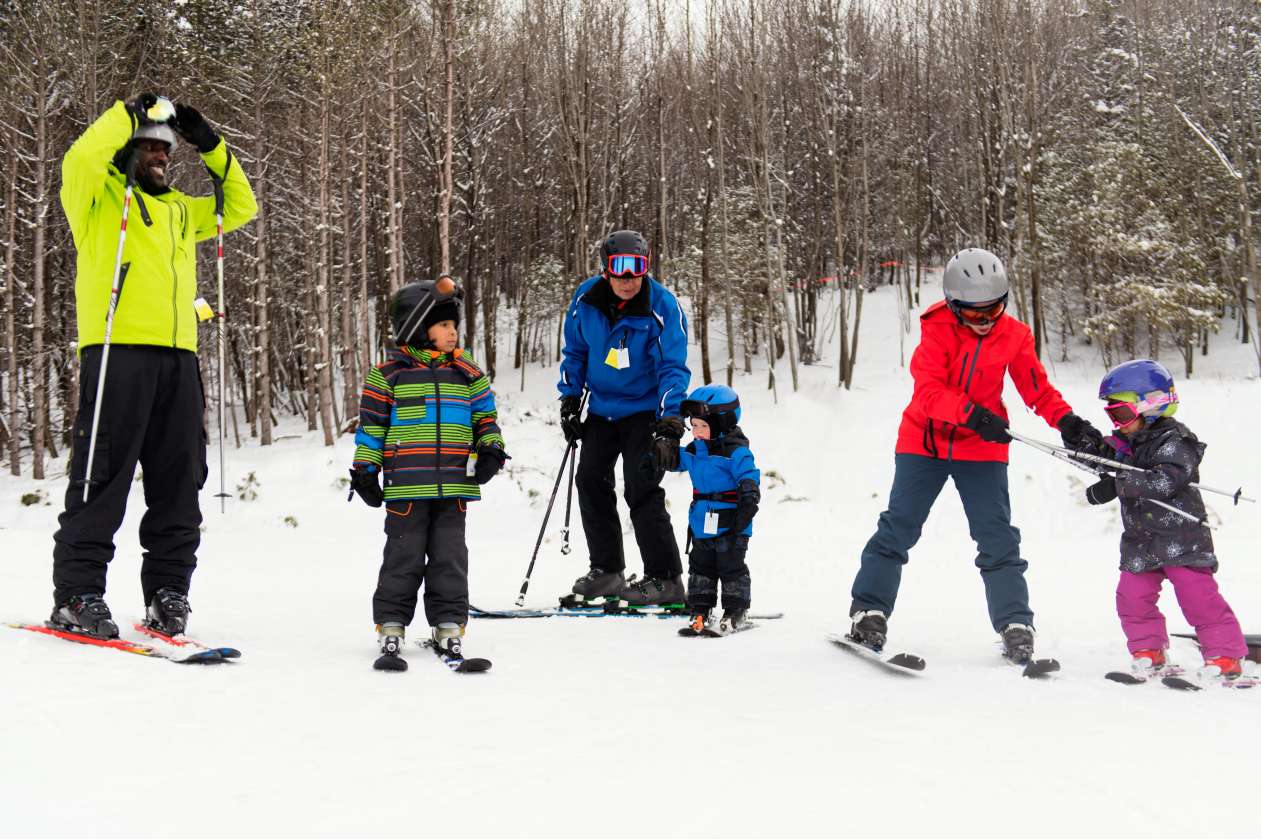Des centaines de journées de ski à 30 $ pour les enfants avec le passeport des neiges