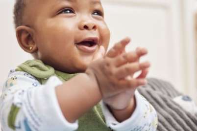 Help your infant develop movement skills: 7-9 months