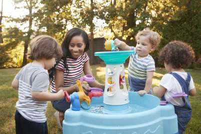 Build your own water table this summer
