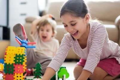42 easy activities to keep kids busy while parents work at home