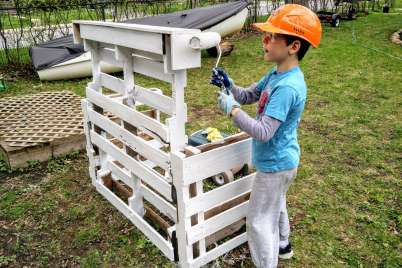 Featured Activity: How to make a DIY mud kitchen