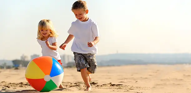 21 fun and active games for kids to play on the beach - Active For Life