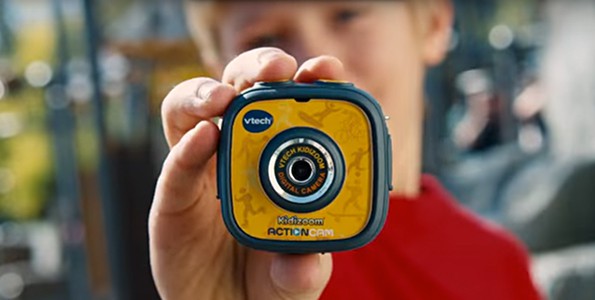 La Kidizoom Action Cam de VTech peut suivre les enfants partout où ils vont!