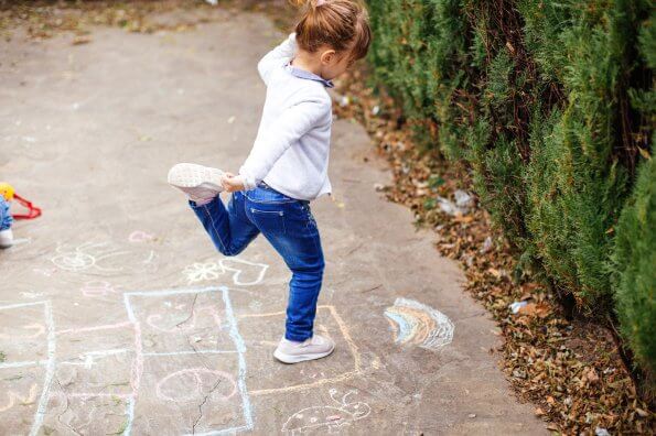 One piece of chalk, 8 active games