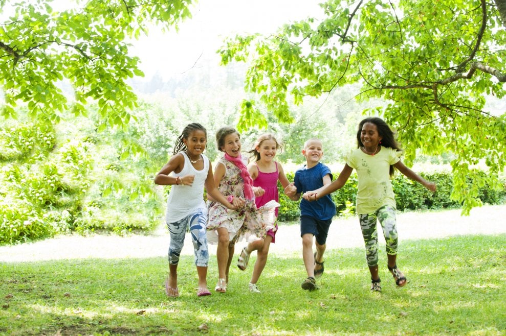 How to connect with your neighbours through play – Active For Life