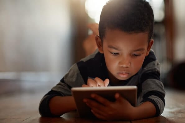 12 tips for managing your kids’ handheld screen time
