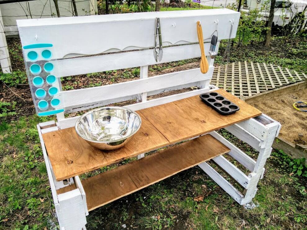 Outdoor play 2024 kitchen diy