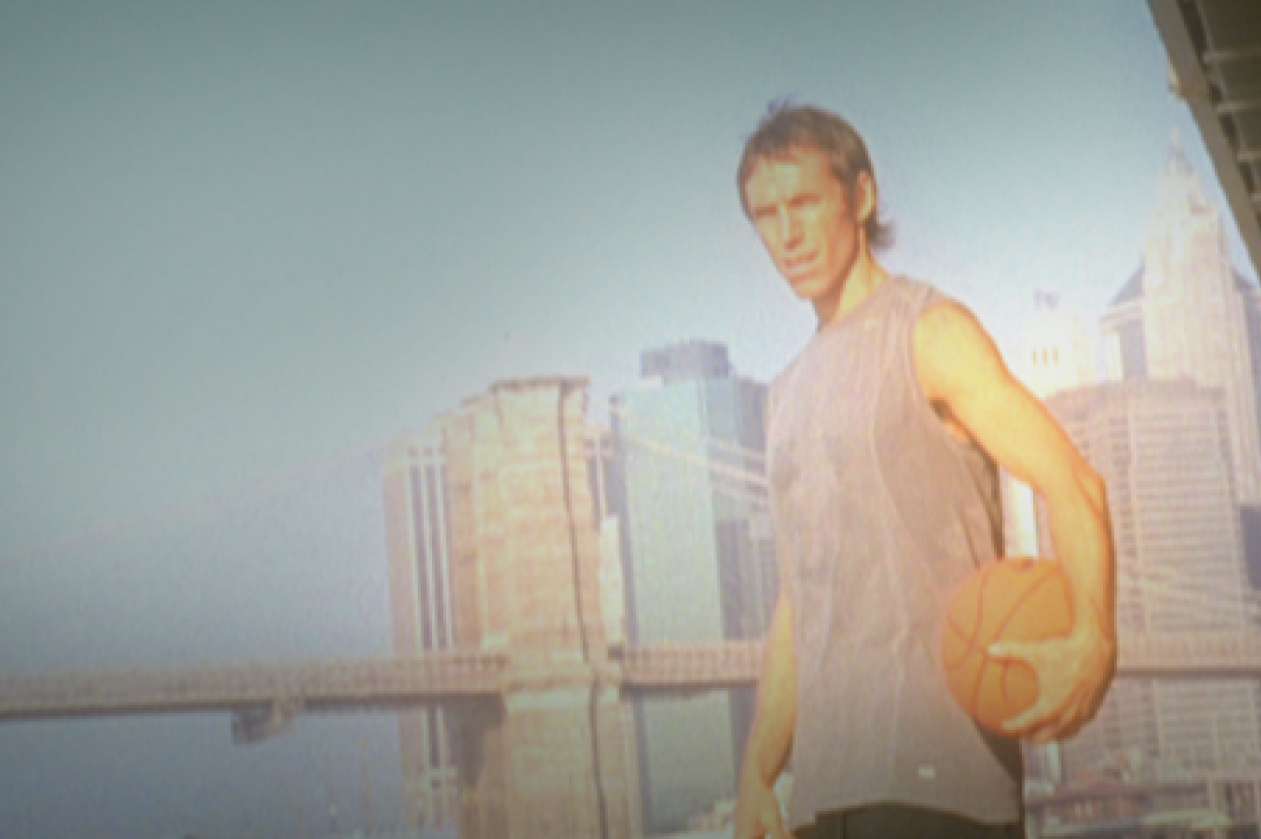 Steve Nash, la grande vedette du basketball en skateboard