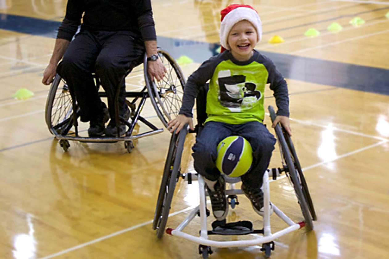 Let’s Play (Jouons) permet aux enfants se déplaçant en fauteuil roulant, de développer la littératie physique