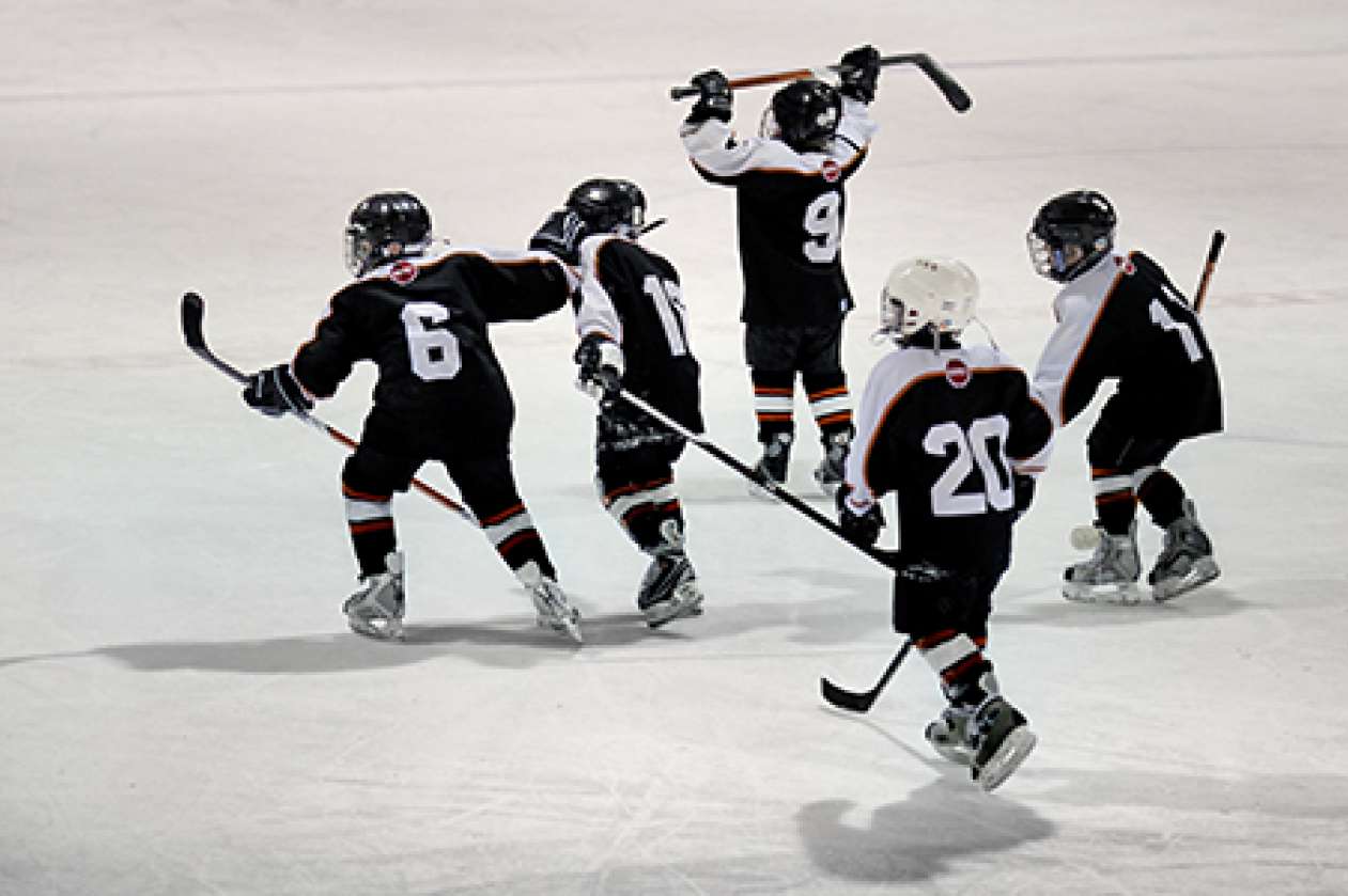 In Québec, kids don’t play hockey games until they have the skills