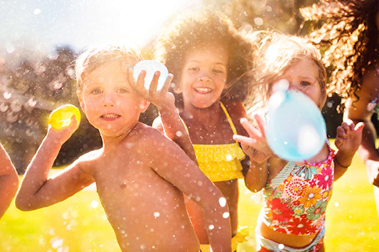 8 ways to get outside and have fun with your kids this summer