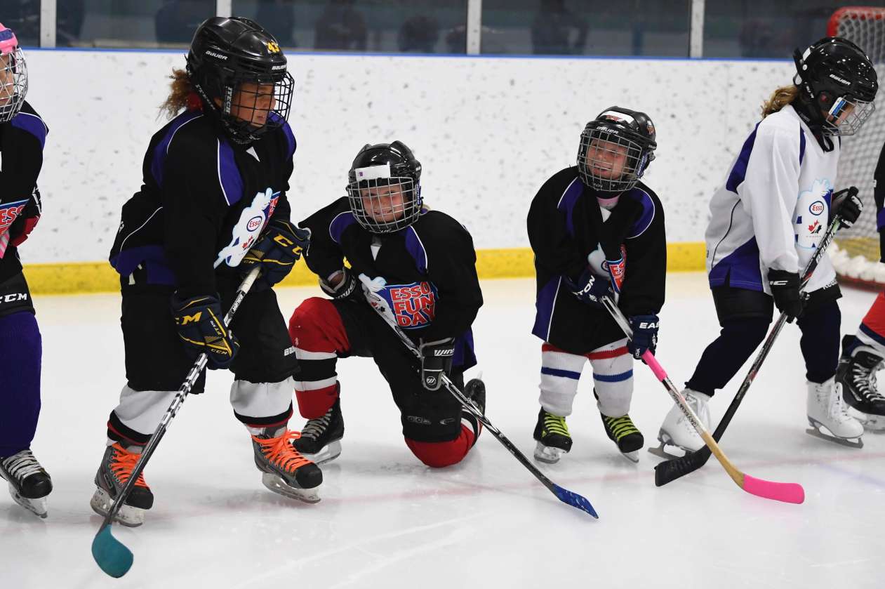 Free beginner hockey program helps get more girls into the game