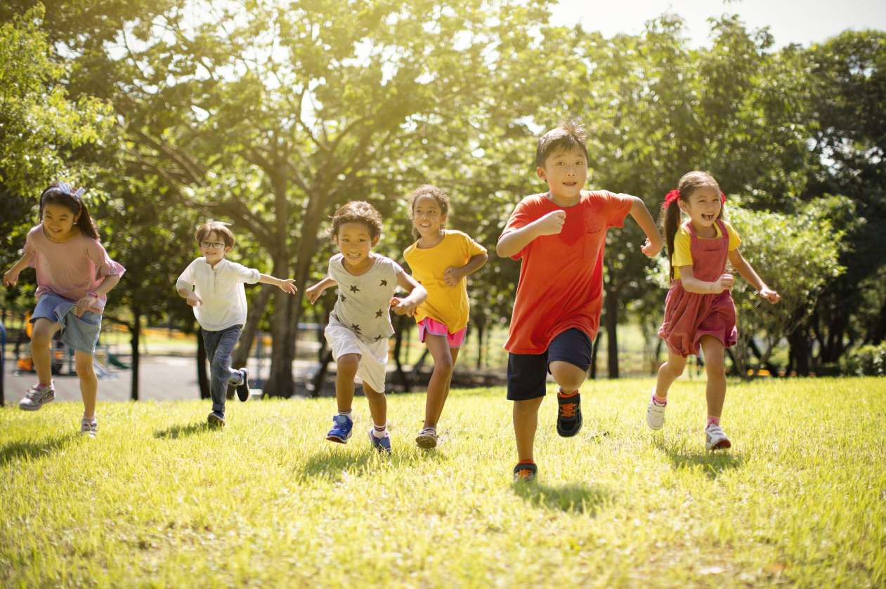 PE Games - Capture The Flag OUTDOORS 