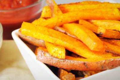 Yam wedges with curry dip