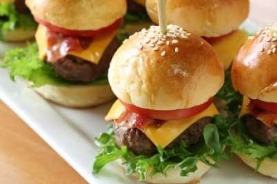 Recipe: Four-bite burgers