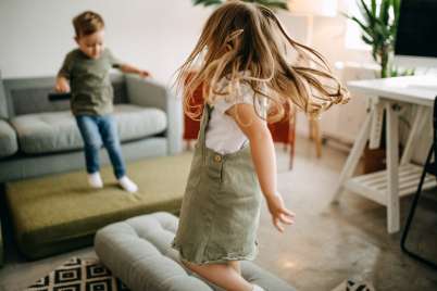 Ski moguls: How your kids can try it at home