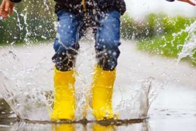 Les jours de pluie : 20 idées pour faire sortir vos enfants malgré tout