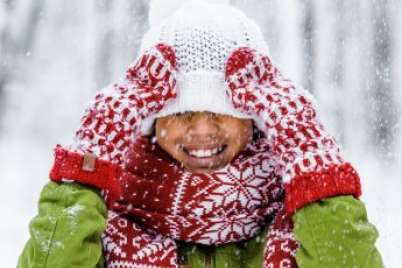 10 tips to make sure kids dress warmly enough in winter