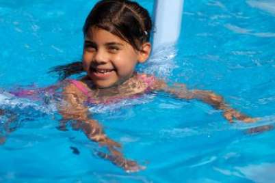 Pourquoi j’ai retiré mes enfants des cours de natation