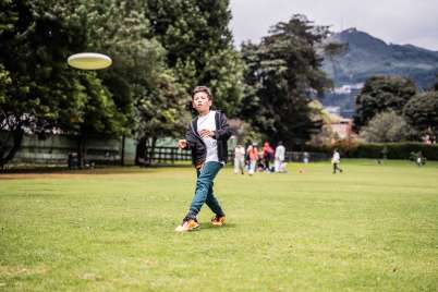 Featured Activity: How to play Ultimate Frisbee with your kids