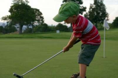 How to introduce your child to golf