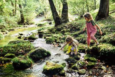 How to help children connect with nature