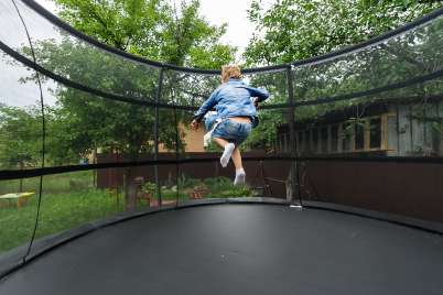 Cinq activités amusantes pour le trampoline