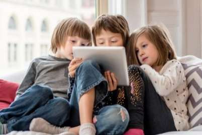 5 ways to get your kids off their screens and active