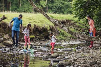 Soak up the last of the season with these 7 fun summer activities for kids