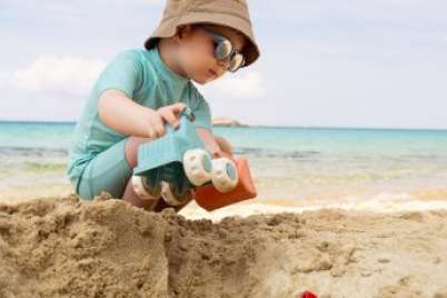 Beach days with toddlers: How to play, what to pack, and staying safe