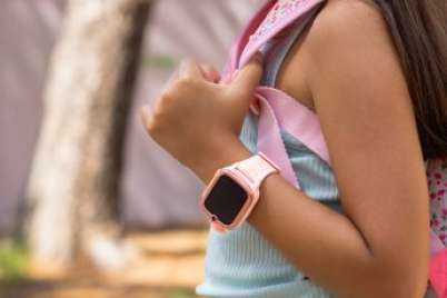 The smartwatch dilemma: How to help kids stay connected while supporting their independence 
